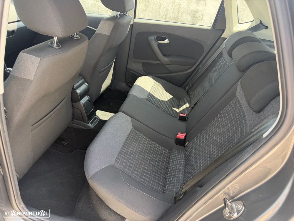VW Polo 1.0 Confortline - 12