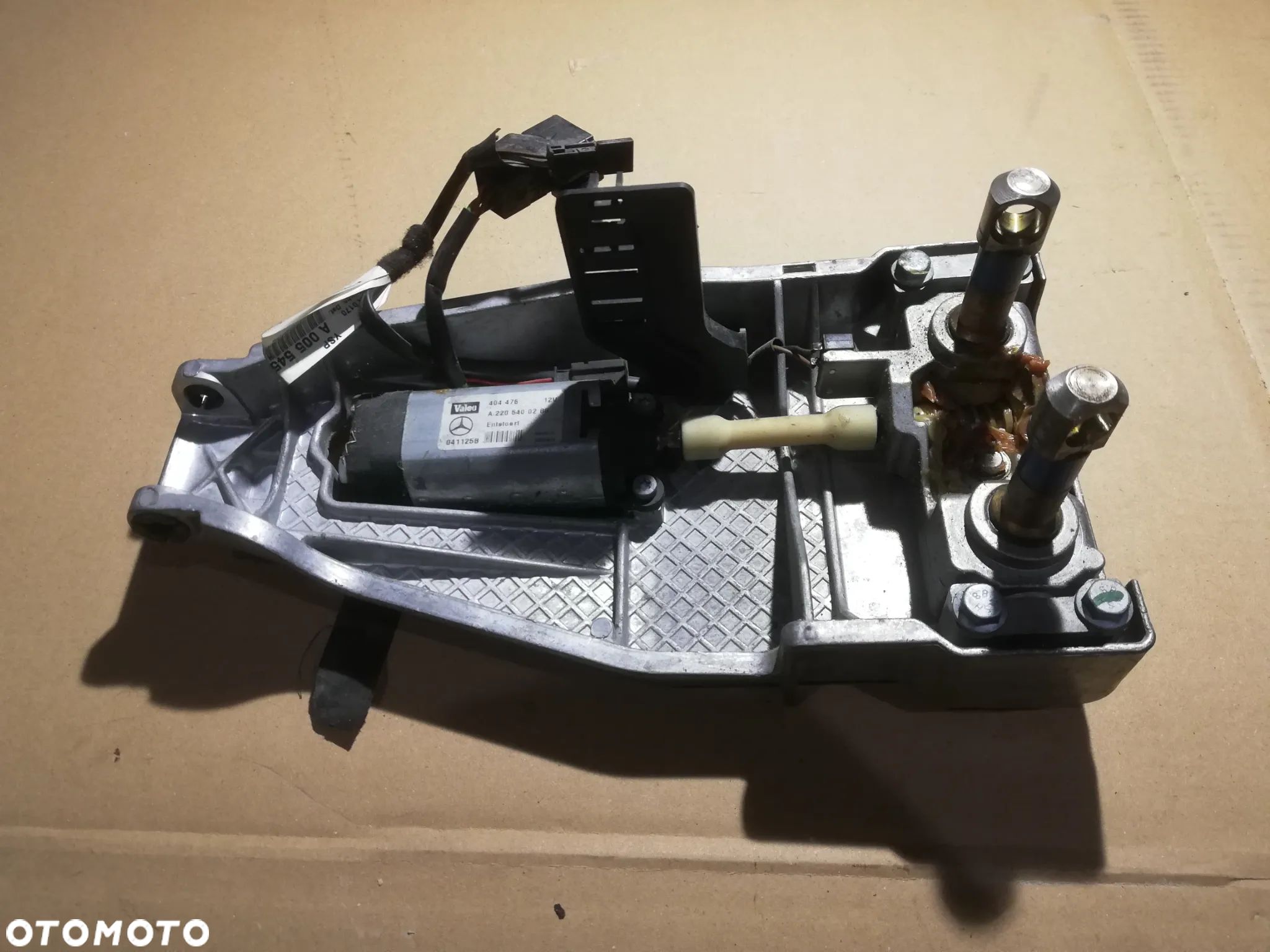 MERCEDES silniczek kolumny kierowniczej A2205400288 - 1