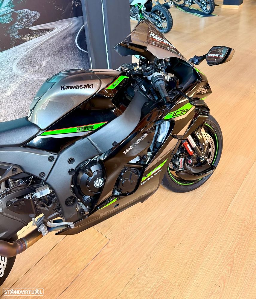Kawasaki Ninja ZX10R - 7