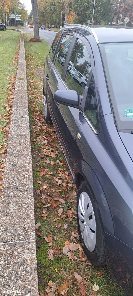Opel Zafira - 12
