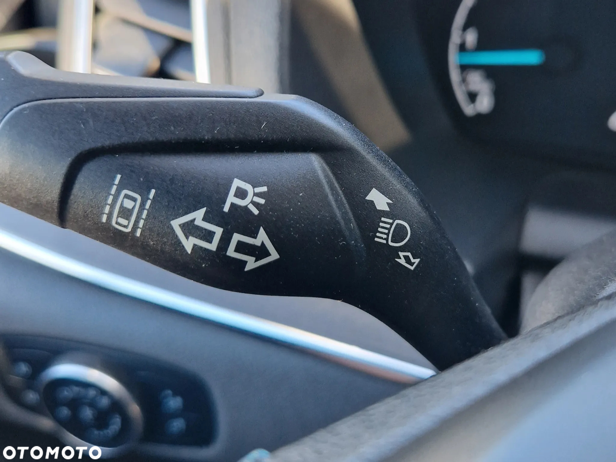 Ford Tourneo Custom 2.0 EcoBlue L1 Titanium SelectShift - 30