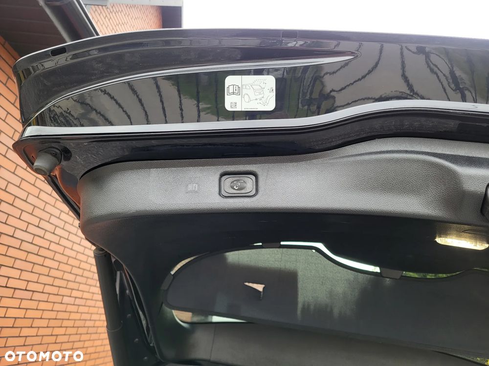 Ford S-Max 2.0 EcoBlue Titanium - 19