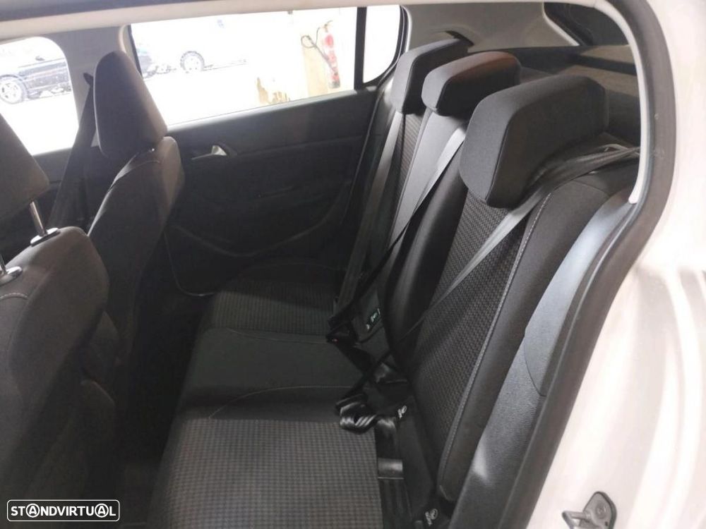 Peugeot 308 1.5 BlueHDi Business Line - 4