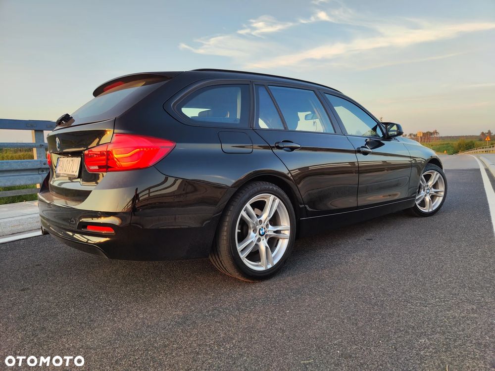 BMW Seria 3 318d Touring Advantage - 3