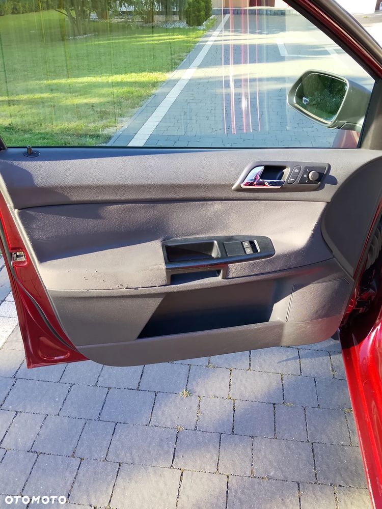 Volkswagen Polo - 11