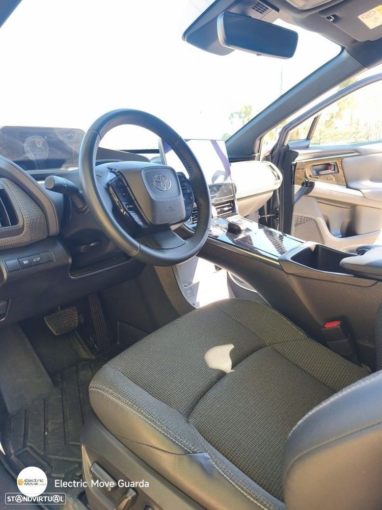 Toyota bZ4X 71,4 kWh Exclusive - 8