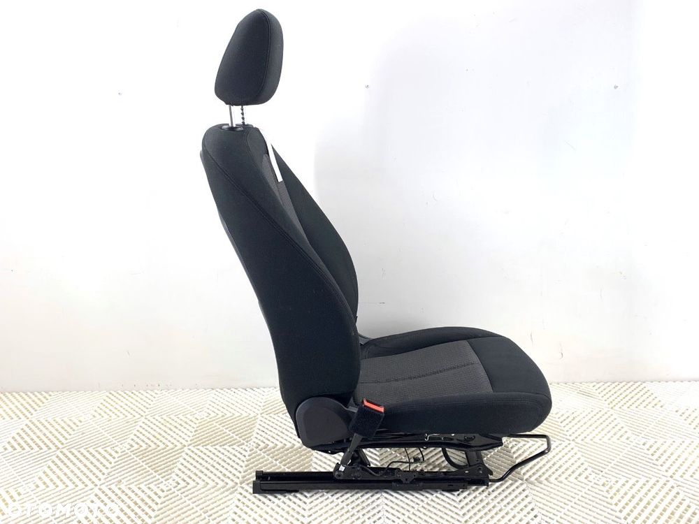 FOTEL LEWY PRZÓD  BMW X1 (F48) 2014 - 2022 sDrive 18 i 103 kW [140 KM] benzyna 2017 - 2022 - 6