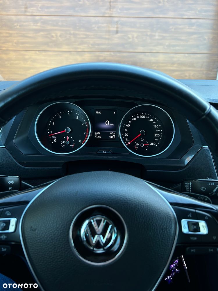 Volkswagen Tiguan - 5