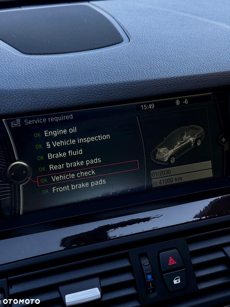 BMW Seria 5 528i - 27
