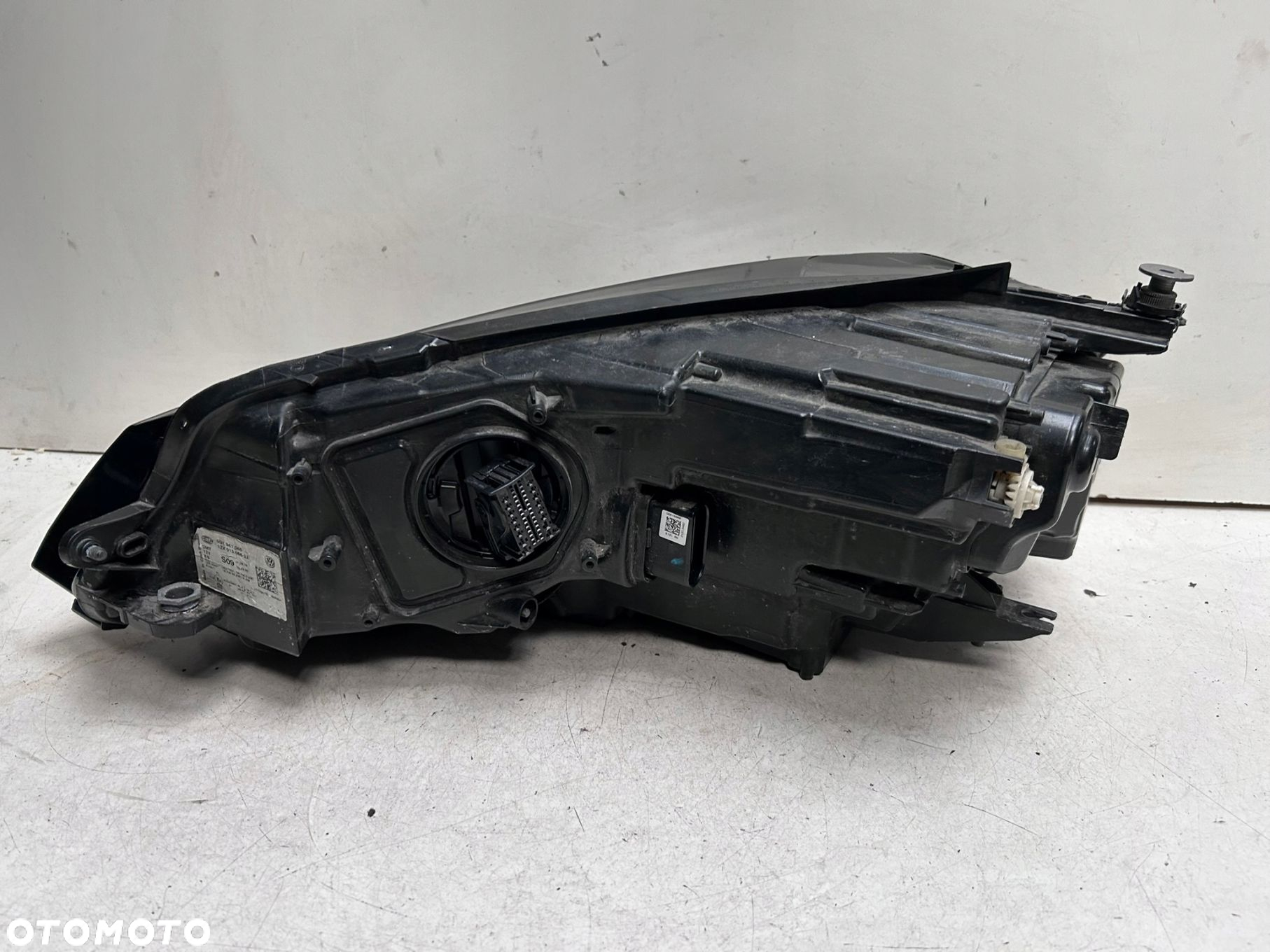 Reflektor prawy Volkswagen Golf 7 5G1941060 - 3