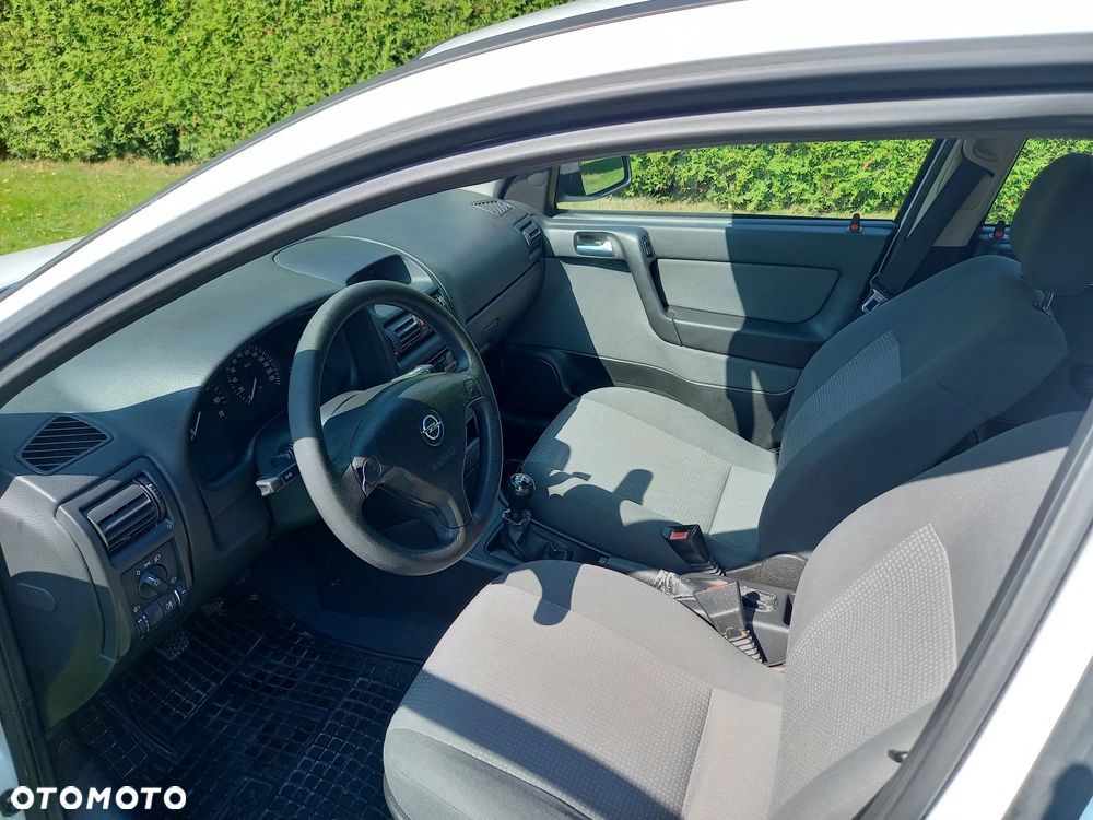 Opel Astra 1.4 - 17