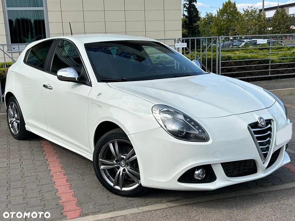 Alfa Romeo Giulietta - 1