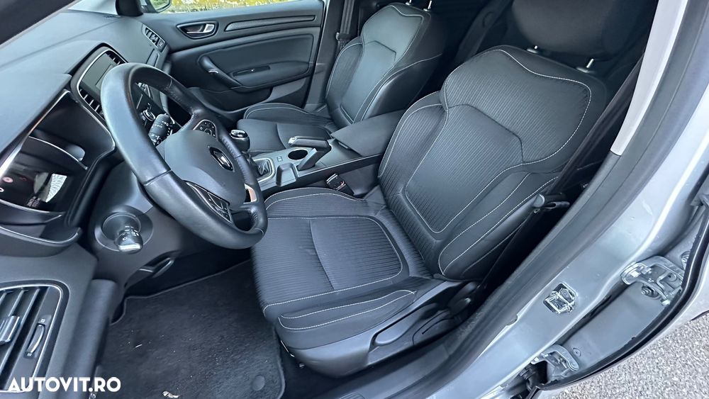 Renault Megane BLUE dCi 115 BUSINESS EDITION - 10