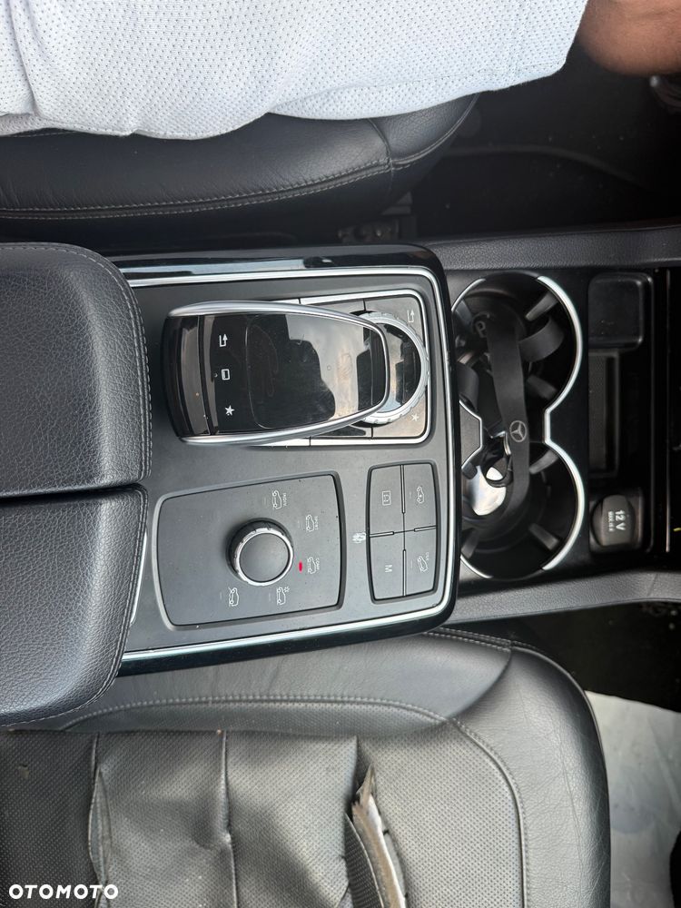 Mercedes-Benz GLS - 18