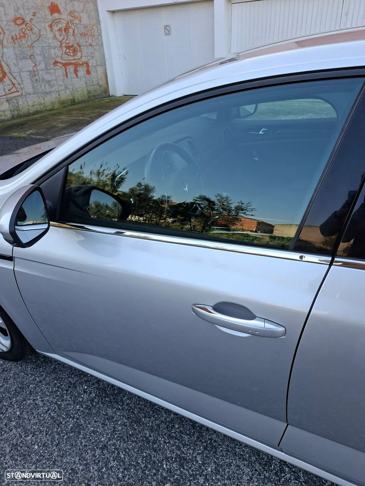 Renault Mégane 1.5 dCi Zen ECO - 8