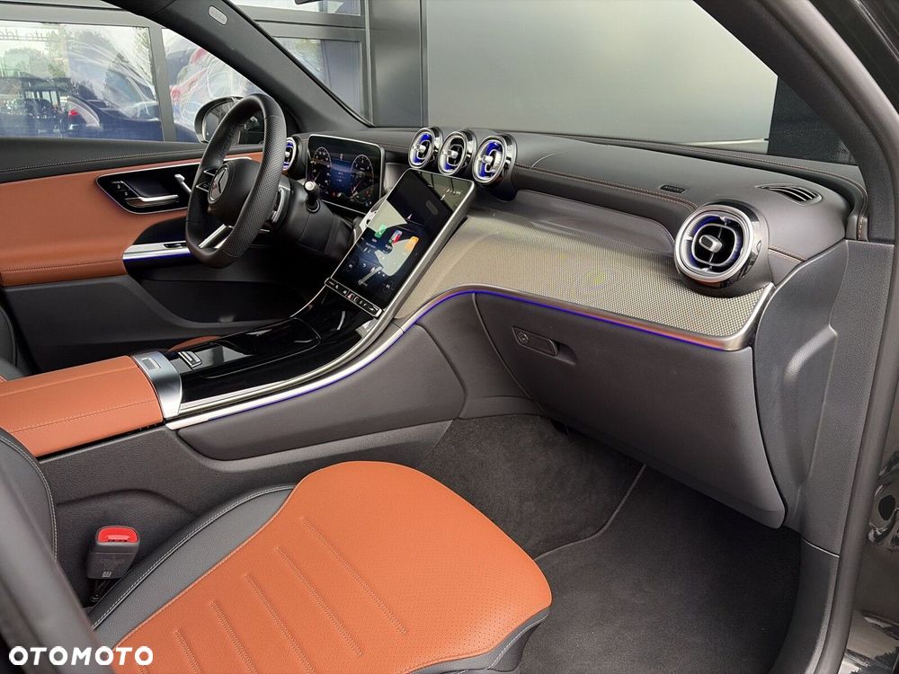 Mercedes-Benz GLC - 13