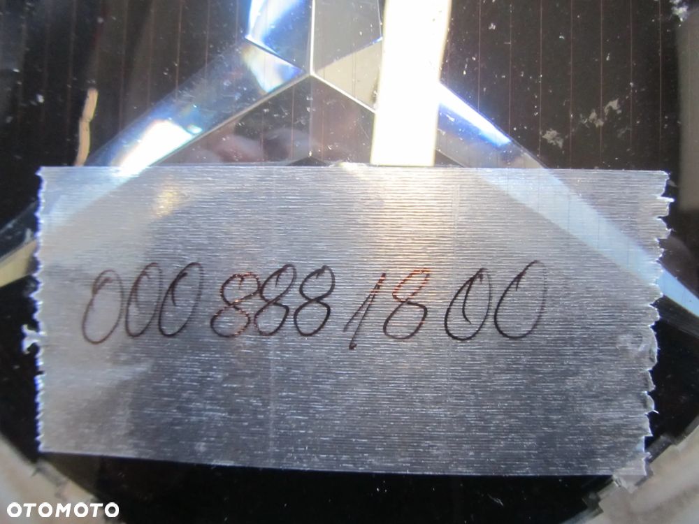 znaczek 0008881800 - 5