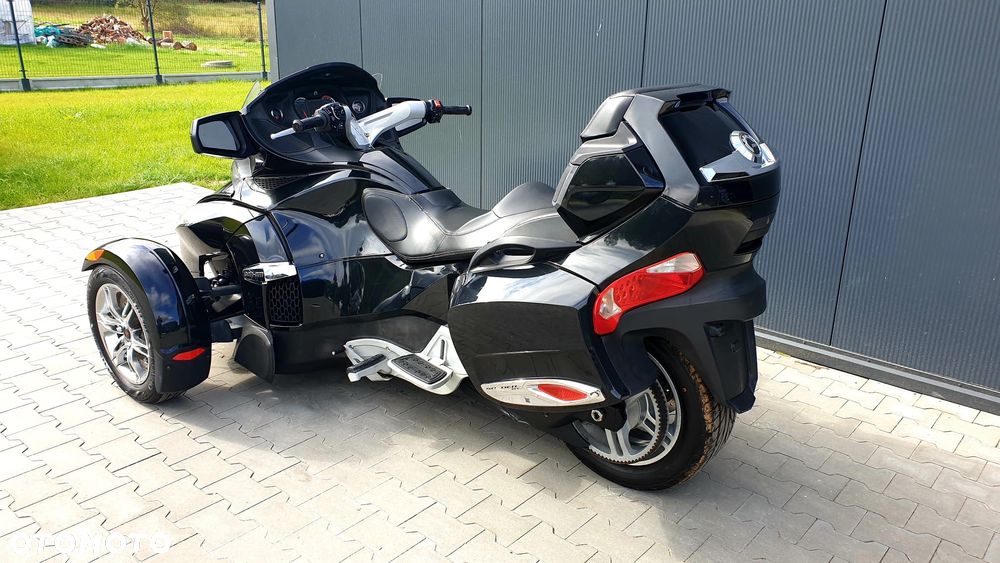 Can-Am Spyder - 11