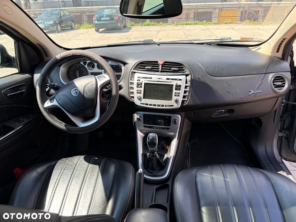 Lancia Delta 2.0 MJ Platino - 10