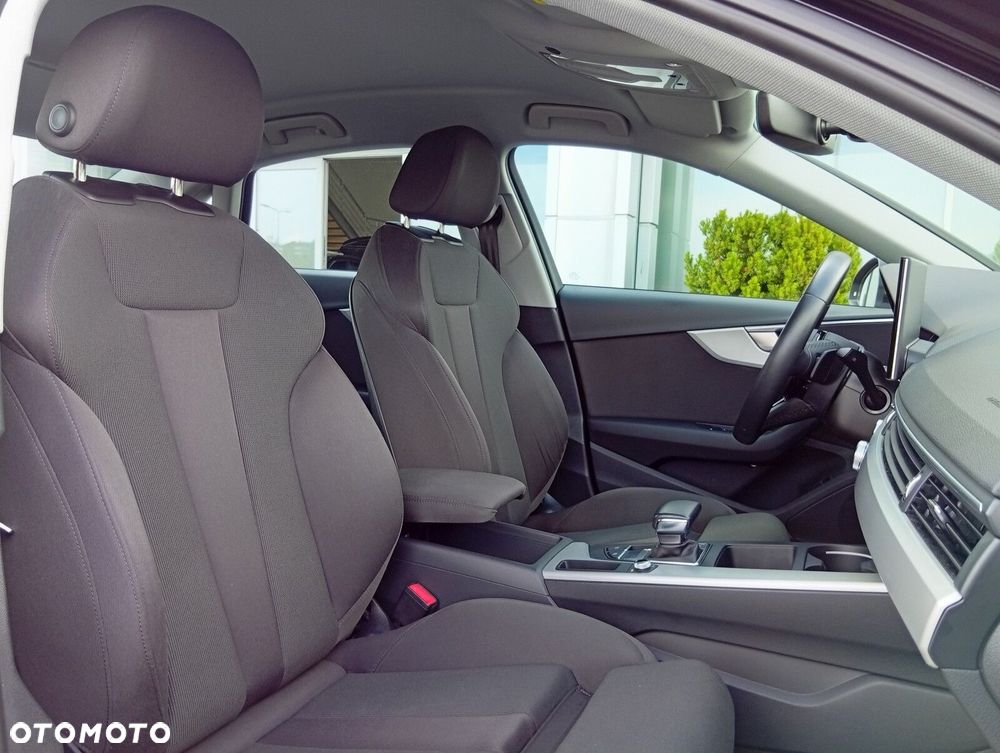 Audi A4 Limousine - 18