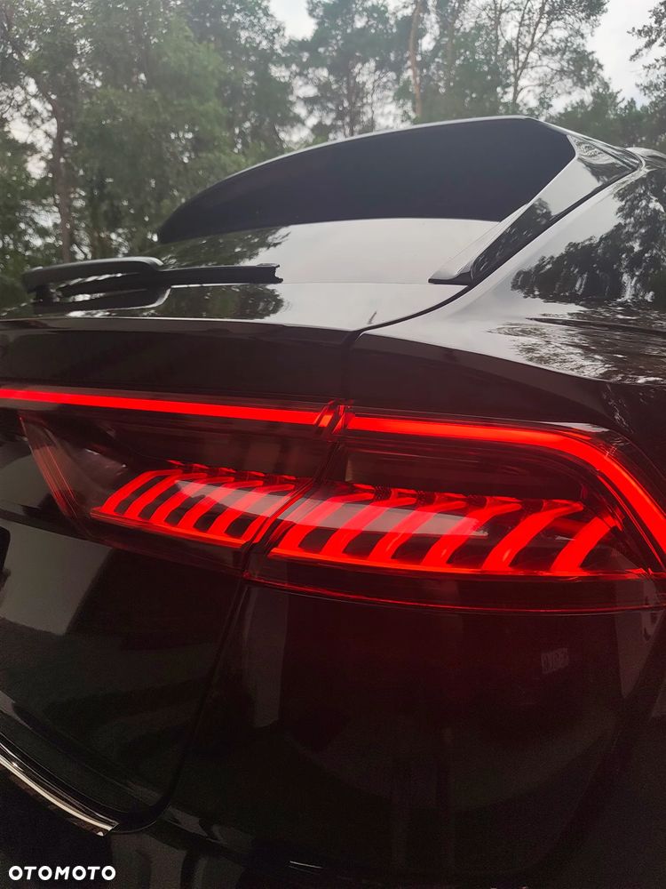 Audi SQ8 - 12