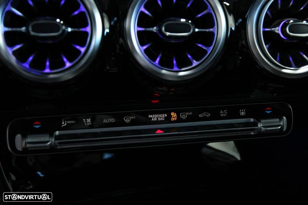Mercedes-Benz CLA 250 e Shooting Brake AMG Line - 14