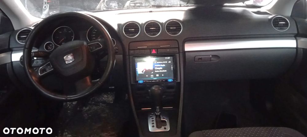 Deska rozdzielcza kokpit Seat Exeo 2011 - 1