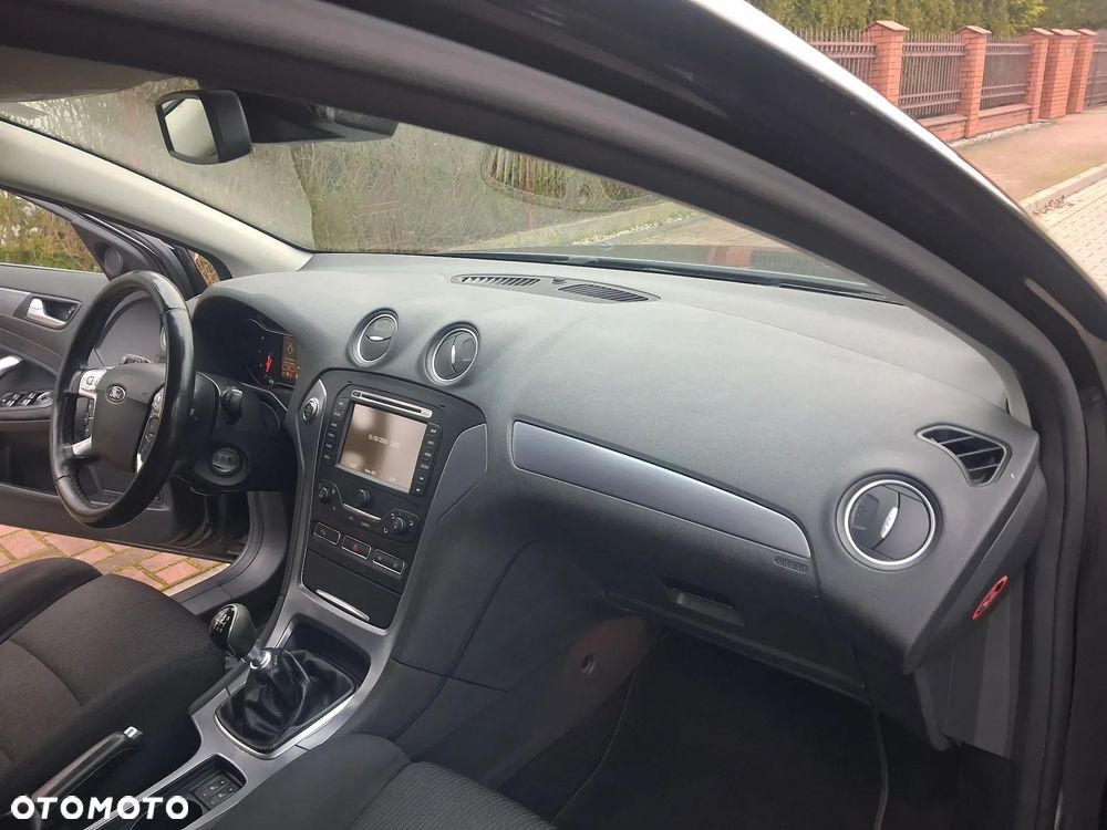 Ford Mondeo 2.0 TDCi Titanium X - 21