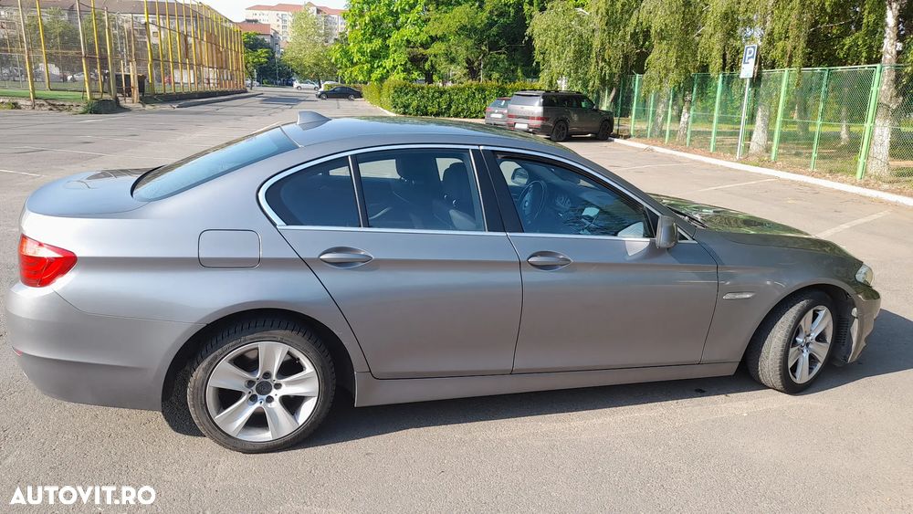 BMW Seria 5 520d - 4