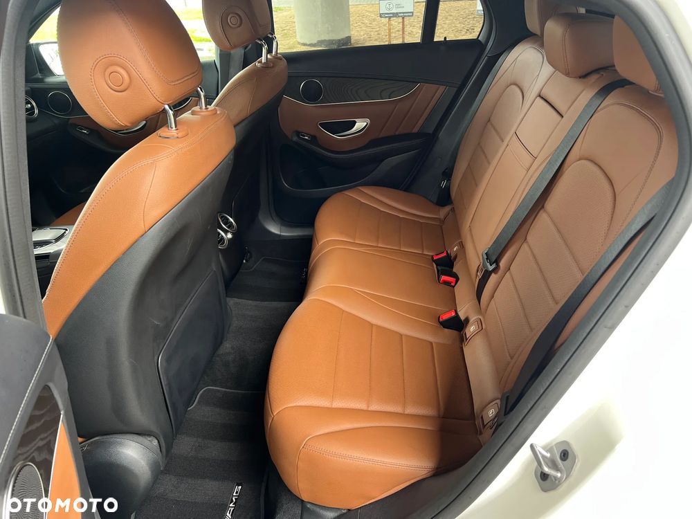 Mercedes-Benz GLC - 18