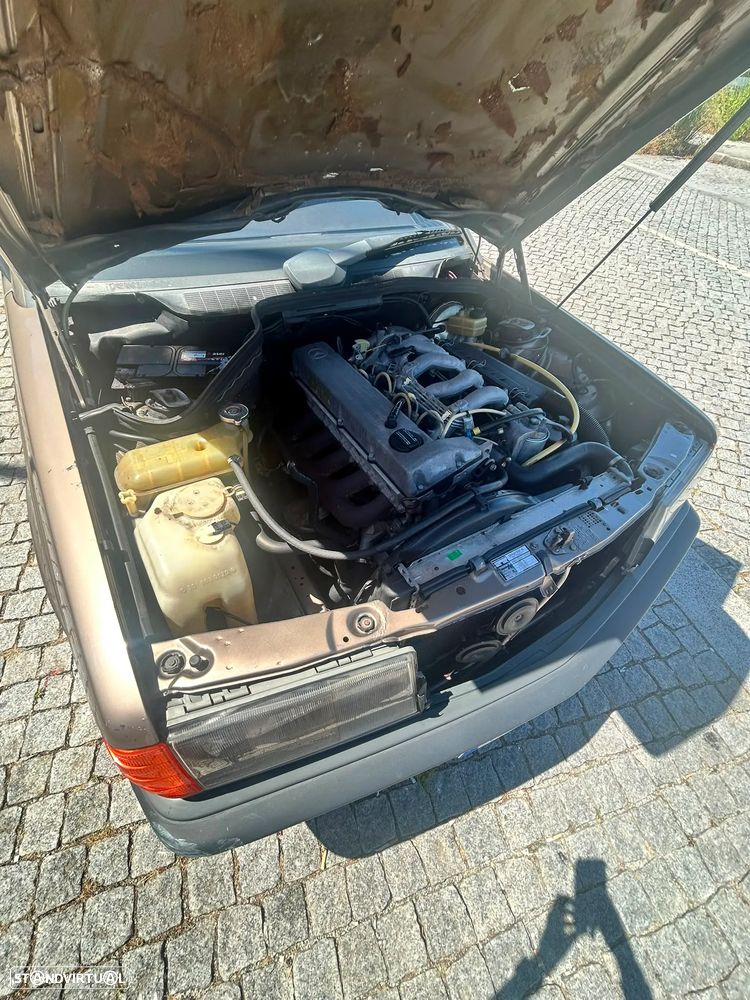Mercedes-Benz W201 1994 photo 3