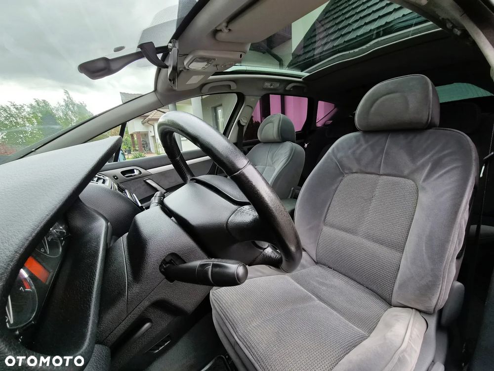 Peugeot 407 - 10