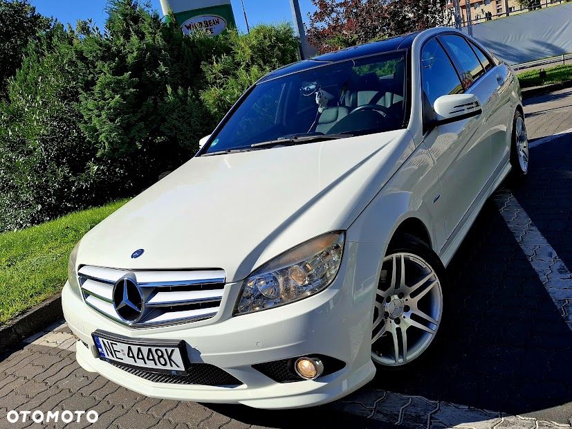 Mercedes-Benz Klasa C 180 CGI Automatik BlueEFFICIENCY Elegance - 2