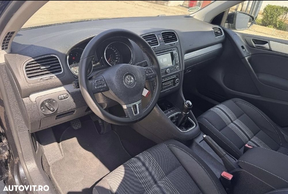 Volkswagen Golf - 9