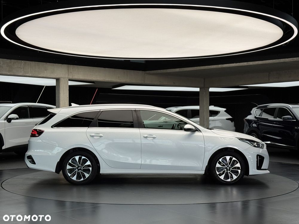 Kia Ceed 1.6 GDI PHEV L DCT - 7