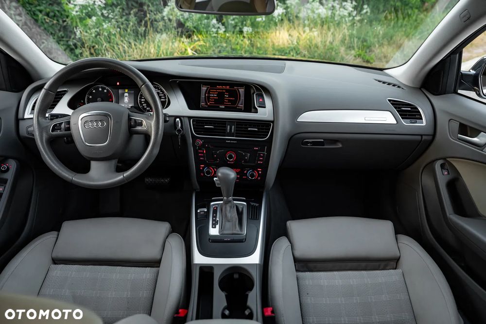 Audi A4 Avant 2.0 TFSI Quattro S tronic - 28