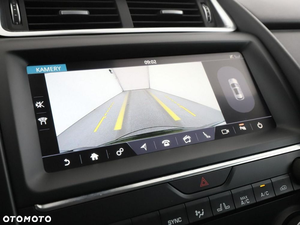 Jaguar E-Pace P200 AWD S - 25