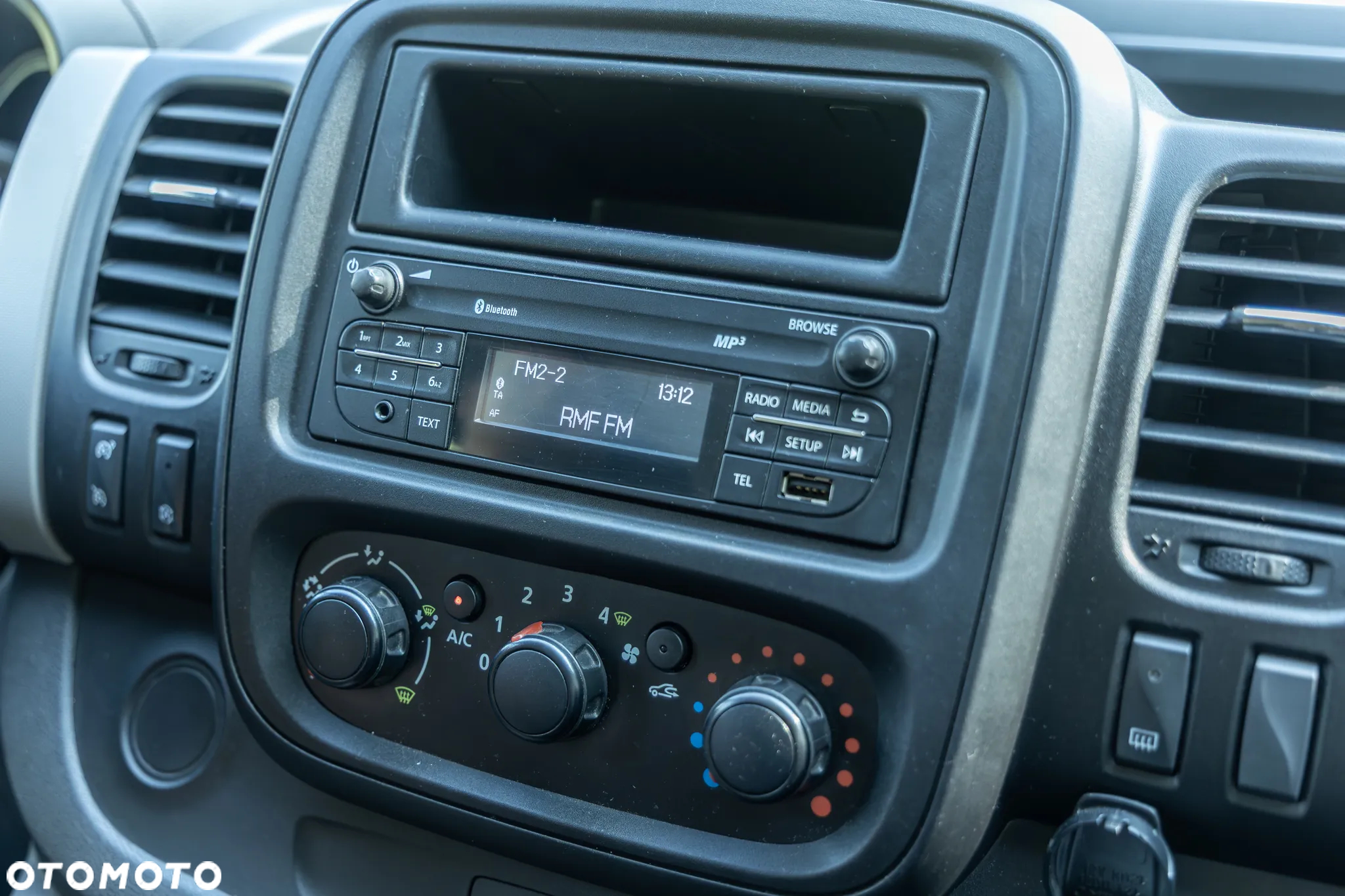 Renault Trafic - 17
