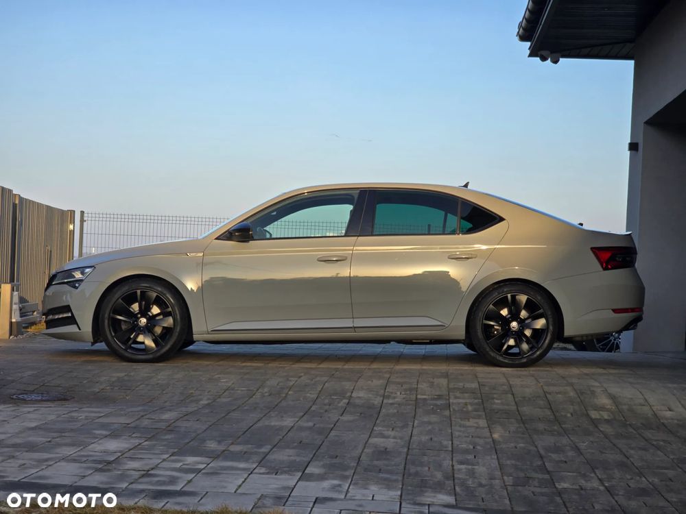 Skoda Superb 2.0 TDI SCR 4x4 Sportline DSG - 3