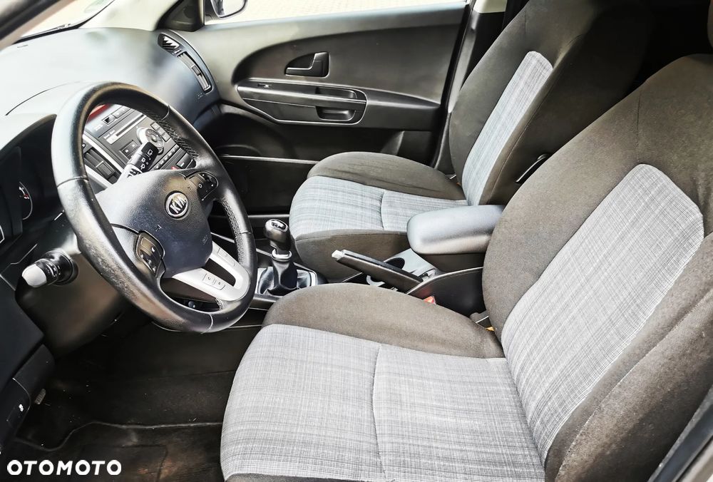 Kia Ceed 1.4 CVVT Attract - 15