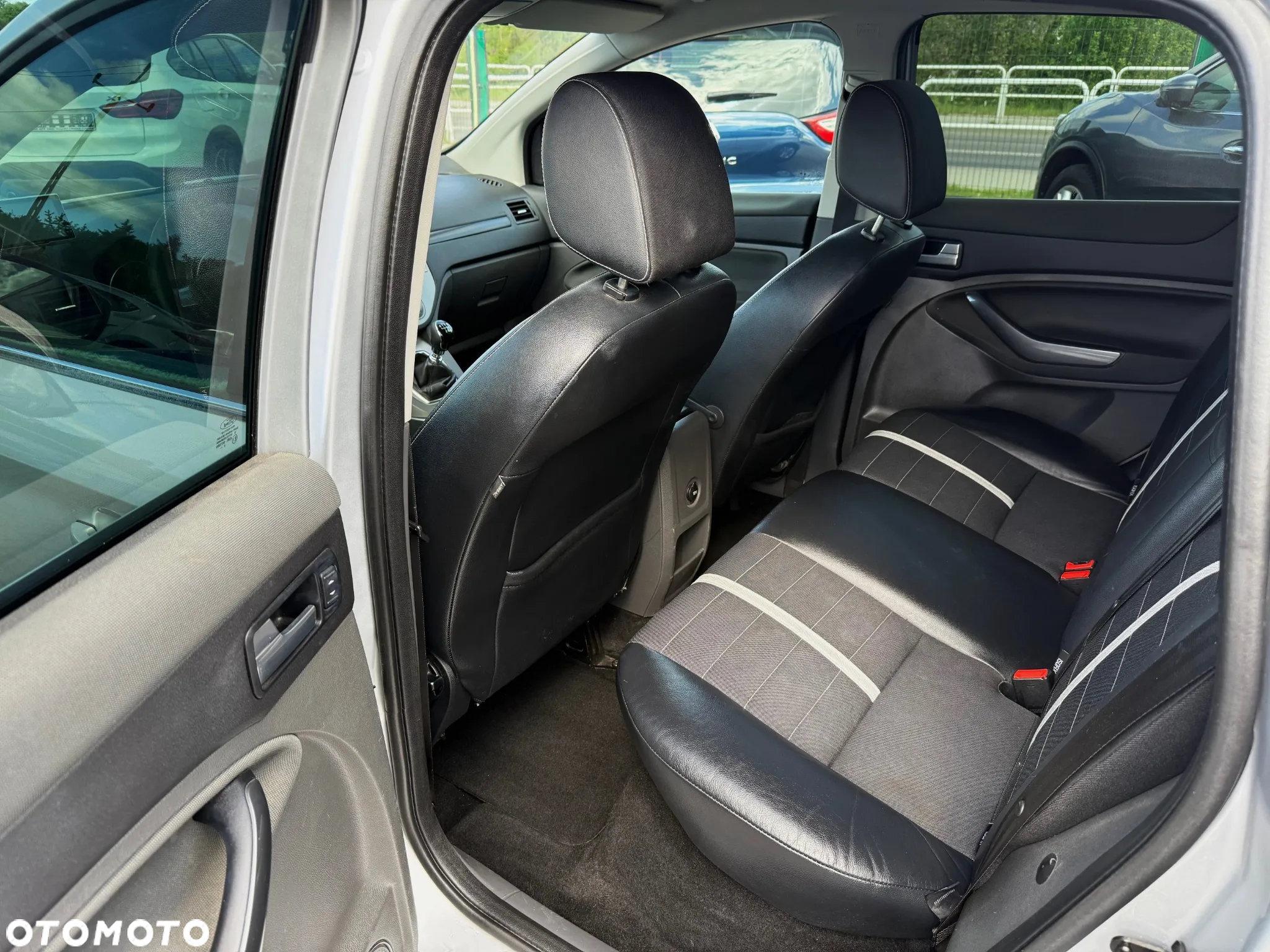 Ford Kuga 2.0 TDCi 4WD Titanium - 9