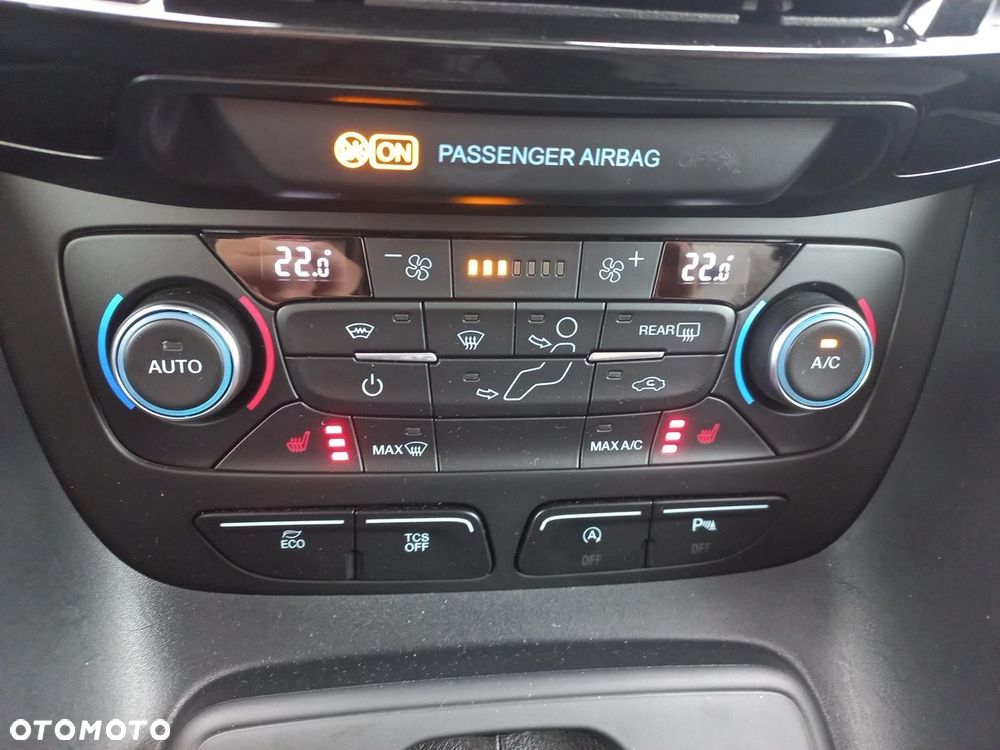 Ford Tourneo Connect 1.5 EcoBlue Titanium PowerShift - 26