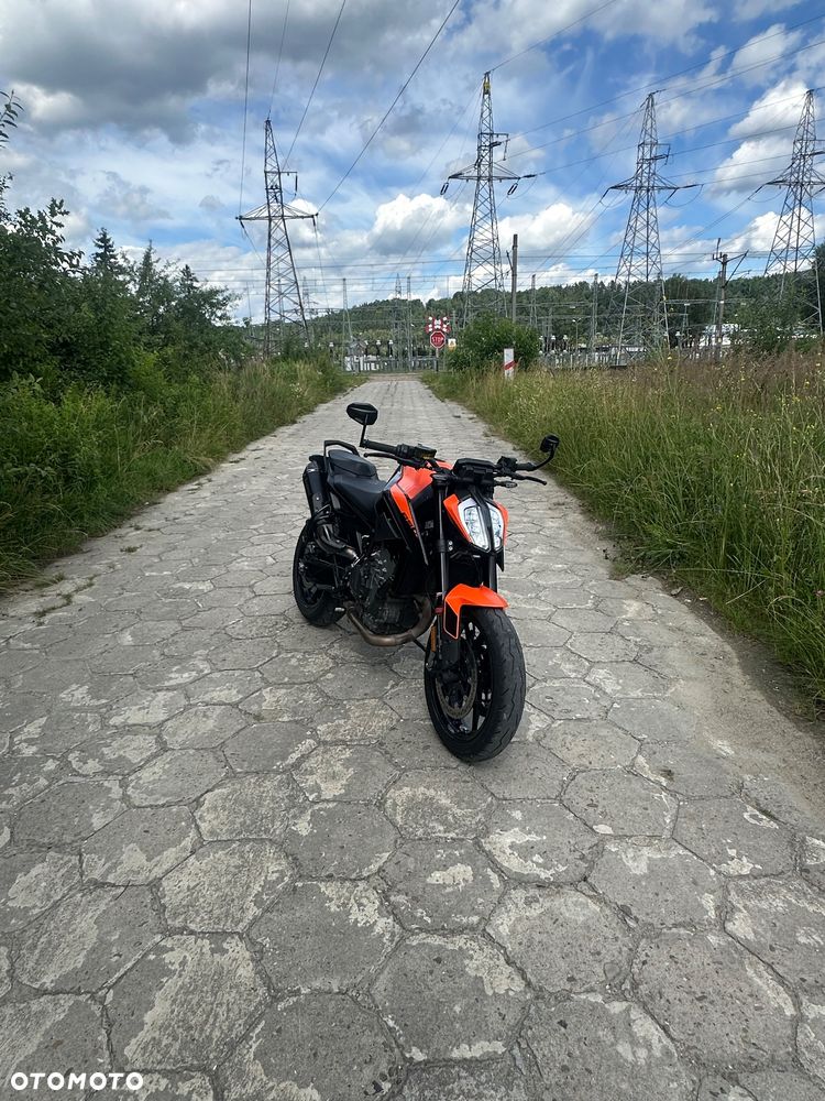 KTM DUKE 890 - 22