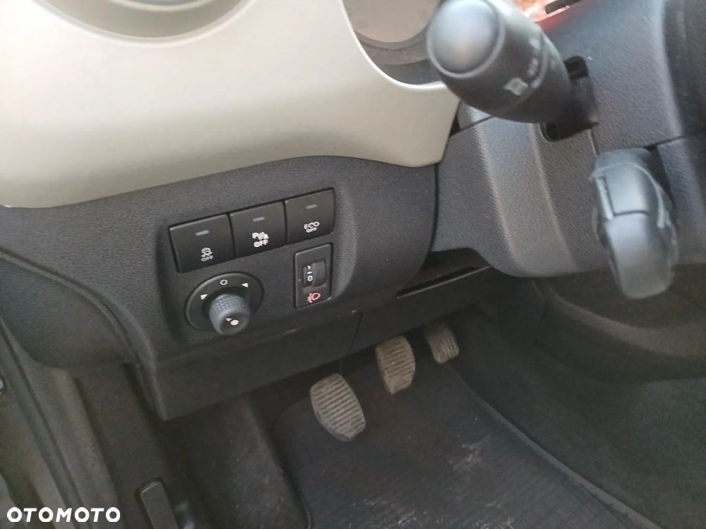 Citroën Berlingo - 12
