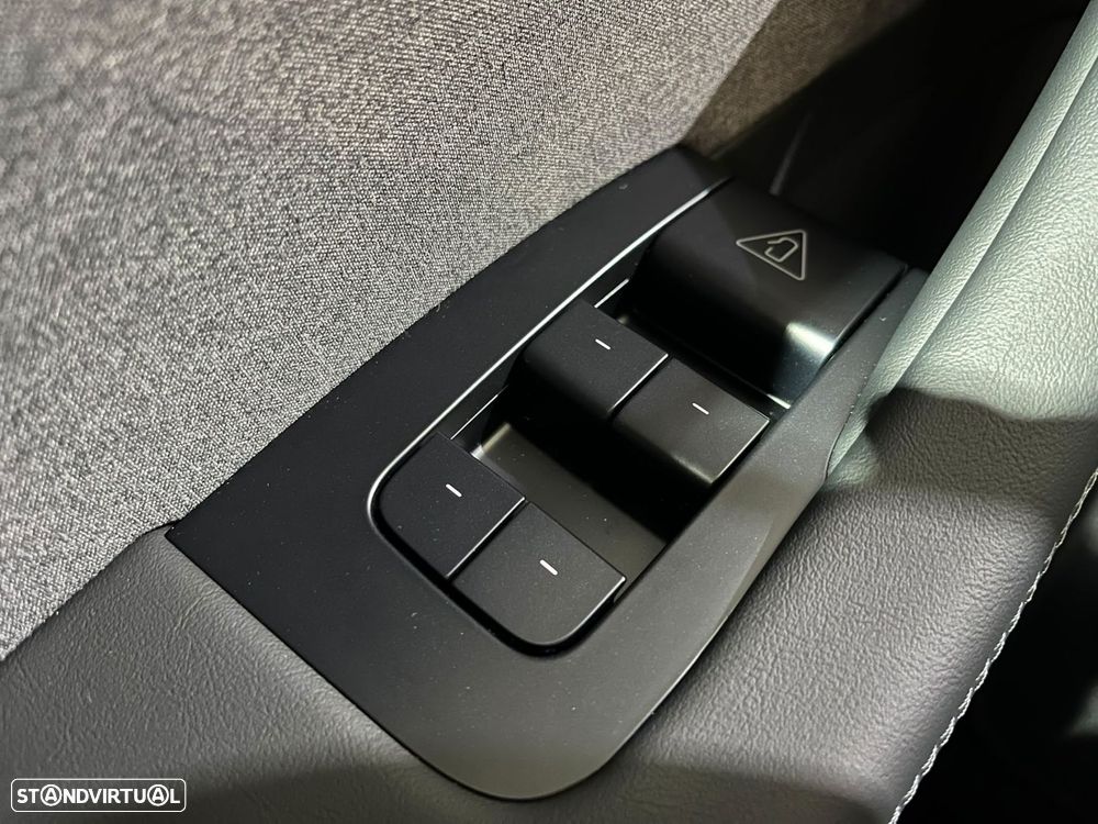 Tesla Model 3 Tração Traseira - 25