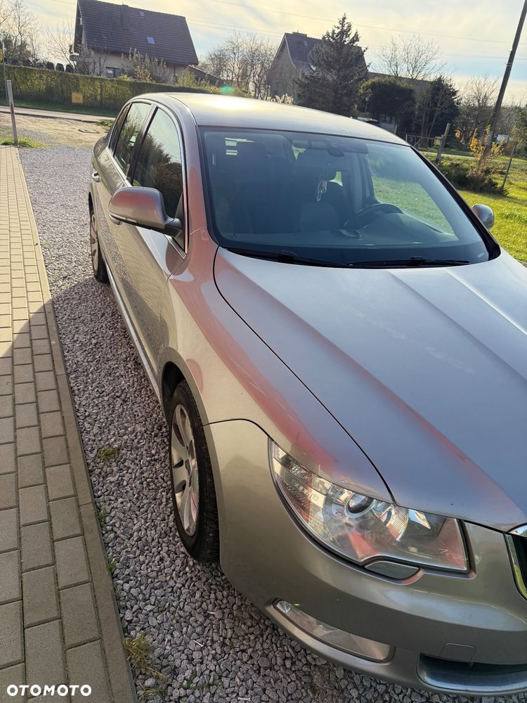 Skoda Superb 1.8 TSI 4x4 Business - 4