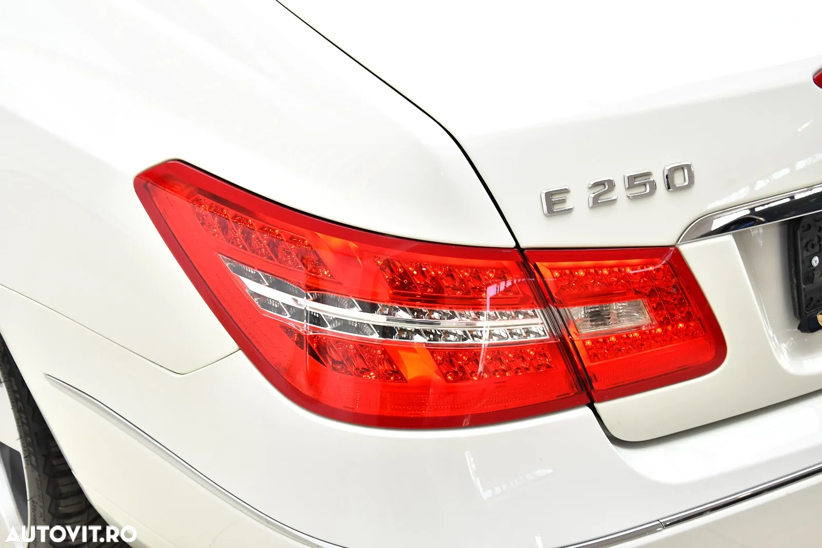 Mercedes-Benz E 250 CDI DPF Coupe BlueEFFICIENCY Automatik Avantgarde - 17