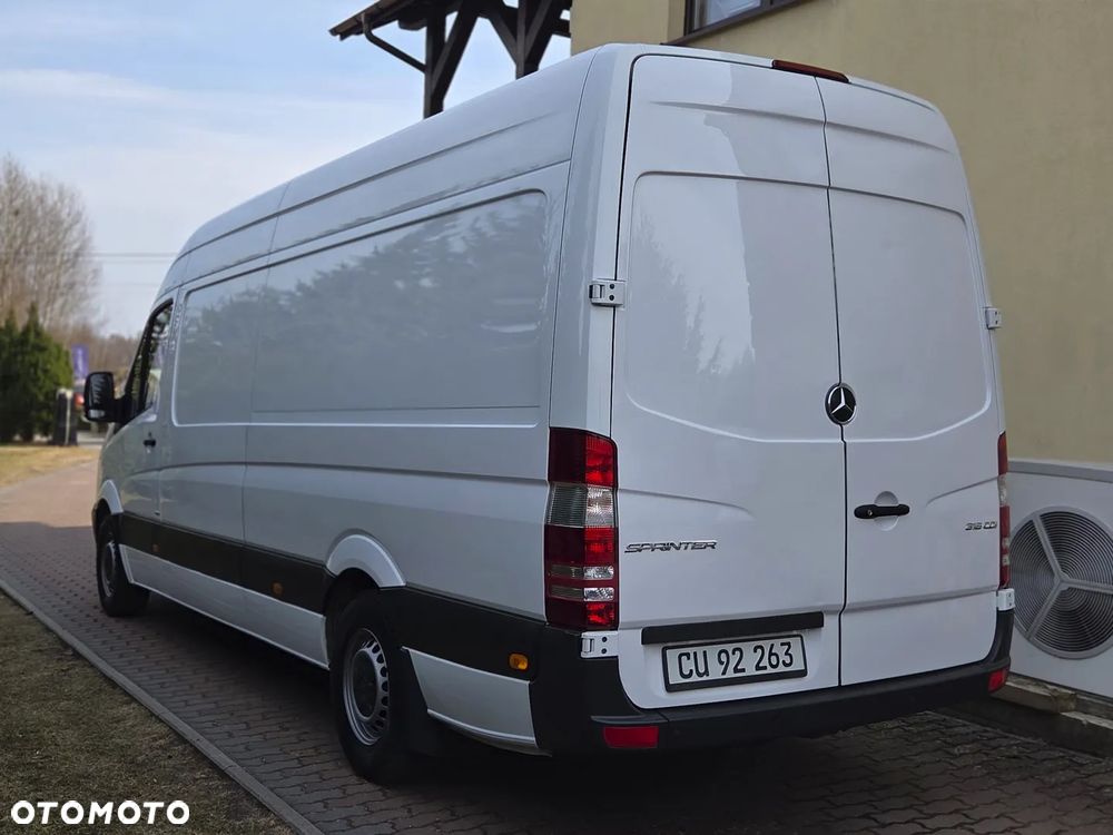 Mercedes-Benz Sprinter - 5
