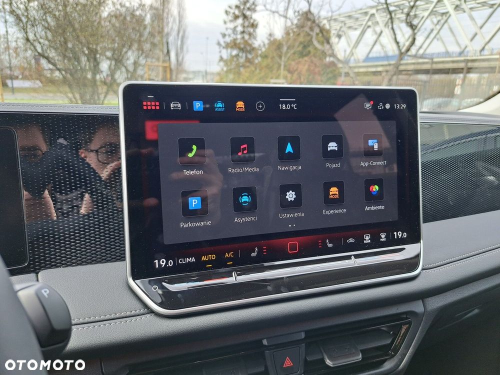 Volkswagen Tiguan - 14