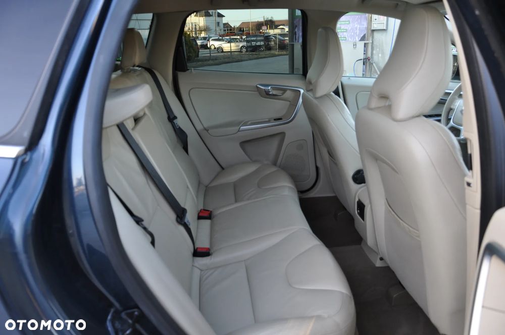 Volvo XC 60 - 28